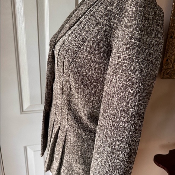 Danny & Nicole Elegant Skirt Suit size 12 - Picture 5 of 14